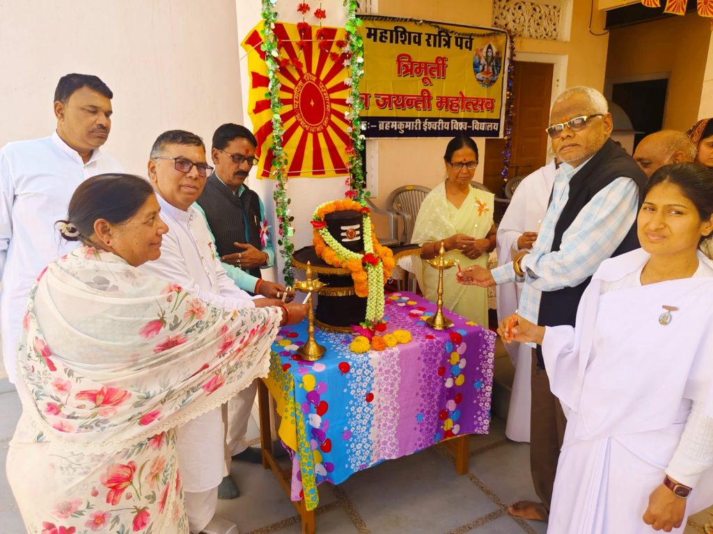 डूंडलोद में शिव रात्रि पर्व पर रैली का आयोजन