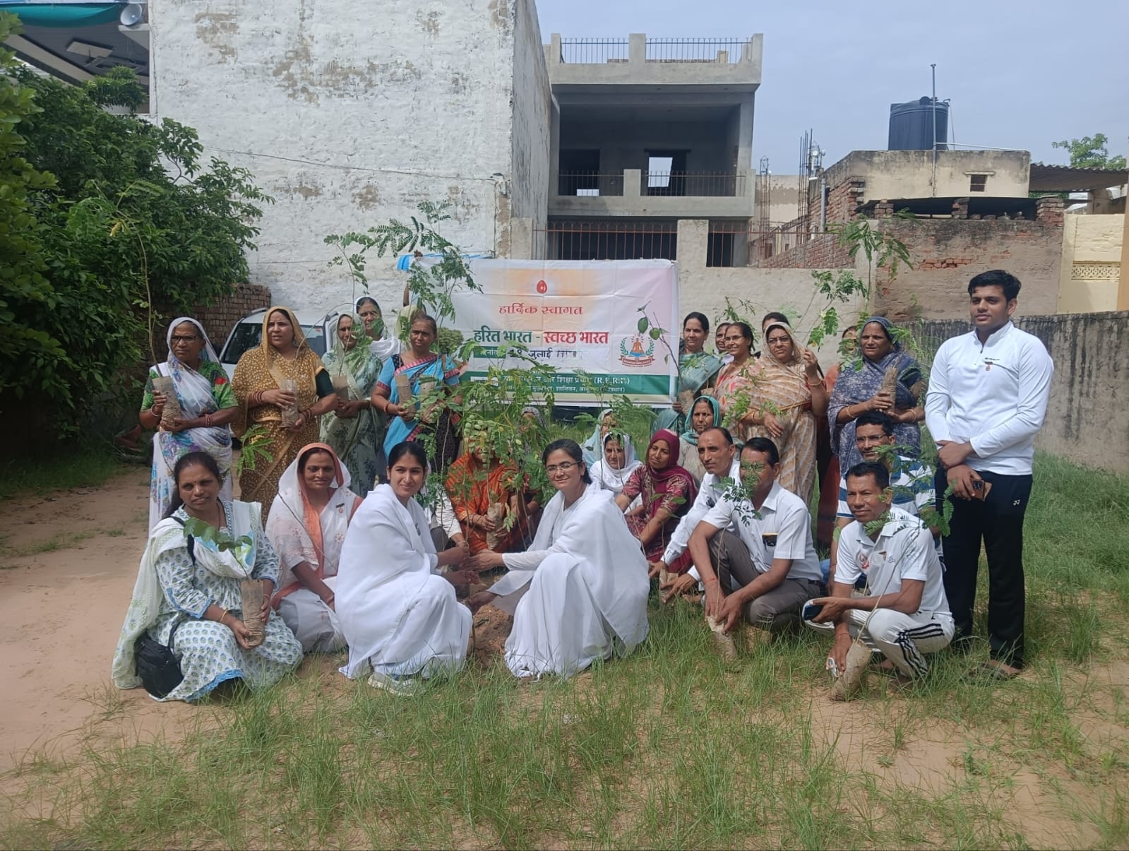 विश्व पर्यावरण दिवस पर ब्रह्माकुमारीज़ संस्थान में पौधारोपण एवं पौधा वितरण कार्यक्रम आयोजित